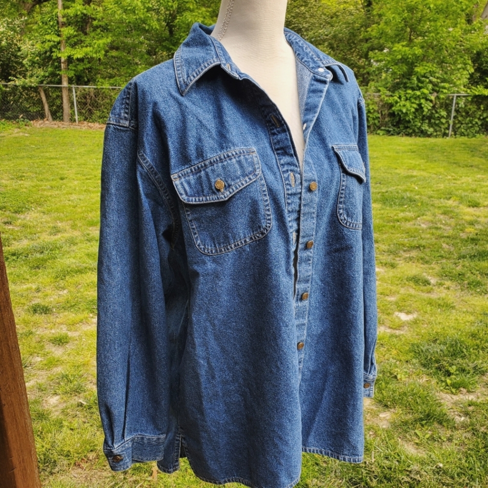 Vintage Crazy Horse Liz Claiborne denim button up top classic large blue jean